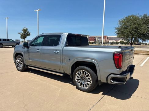 Used 2023 GMC Sierra 1500 Denali Ultimate AWD/4WD image 3
