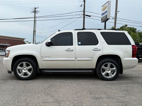Used 2008 Chevrolet Tahoe LTZ w/ LTZ Preferred Equipment Group AWD/4WD image 3
