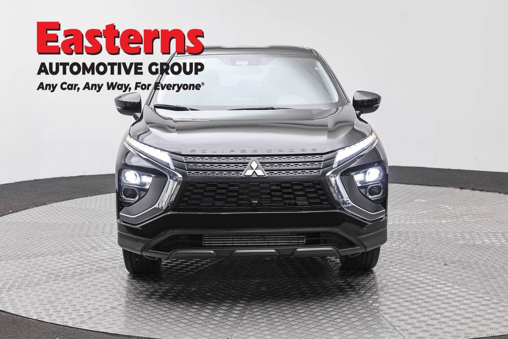 Used 2024 Mitsubishi Eclipse Cross AWD image 3
