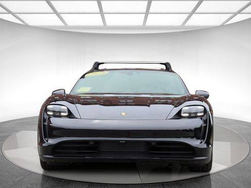 Used 2023 Porsche Taycan 4 Cross Turismo w/ Sport Chrono Package AWD/4WD image 2