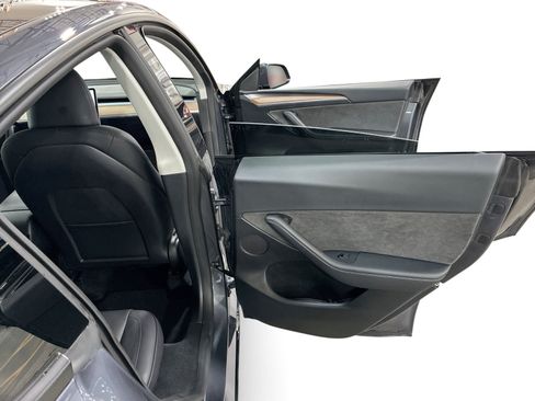 Certified 2023 Tesla Model Y 2WD image 12