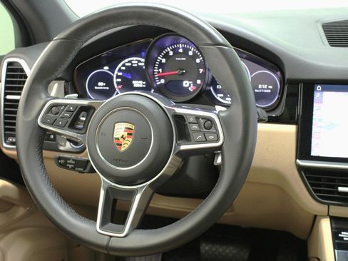 Used 2019 Porsche Cayenne image 56