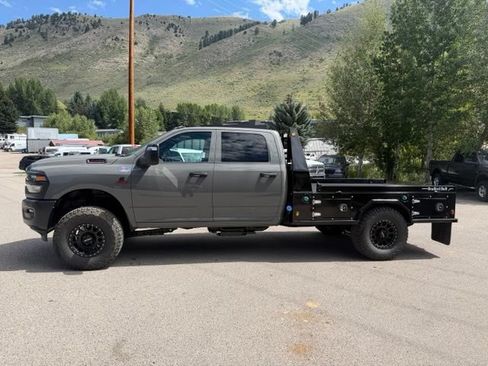New 2026 RAM 3500 Tradesman AWD/4WD image 19