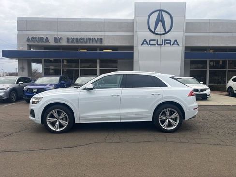 Used 2023 Audi Q8 Premium Plus w/ Premium Plus Package image 3