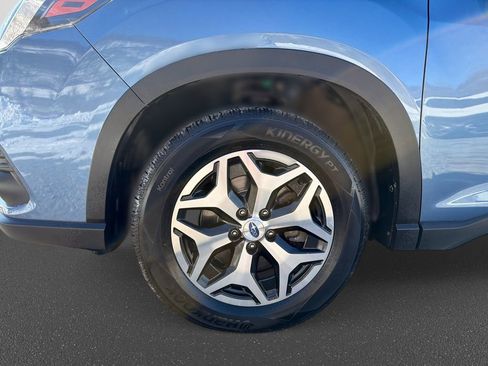 Certified 2023 Subaru Forester Premium image 15