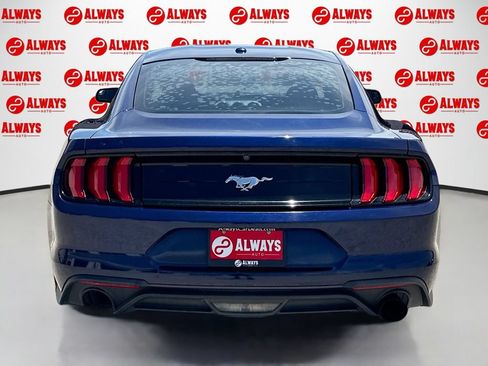 Used 2020 Ford Mustang Coupe RWD image 7