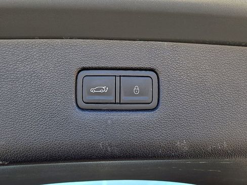 Used 2024 Genesis GV80 2.5T image 16