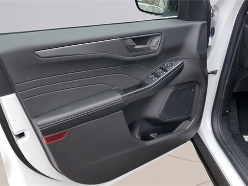 New 2026 Ford Escape Active image 10