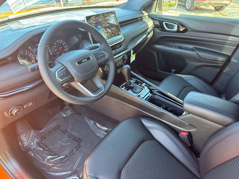 New 2026 Jeep Compass Latitude image 21