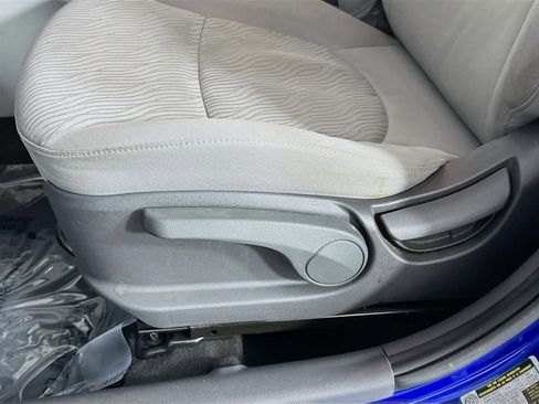 Used 2012 Hyundai Accent GLS w/ Premium Pkg 3 image 18