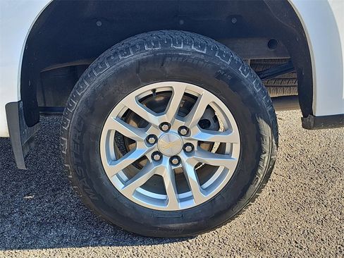 Used 2021 Chevrolet Silverado 1500 LT w/ Z71 Off-Road Package image 33