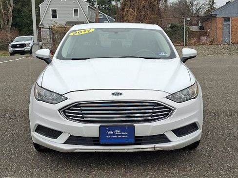 Certified 2017 Ford Fusion SE w/ Fusion SE Technology Package image 2