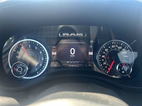 Used 2023 RAM 1500 Laramie AWD/4WD image 12