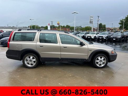 Used 2001 Volvo V70 Cross Country AWD/4WD image 4