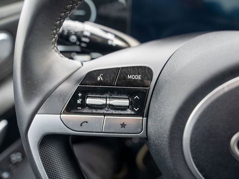 Certified 2024 Hyundai Elantra Limited image 23