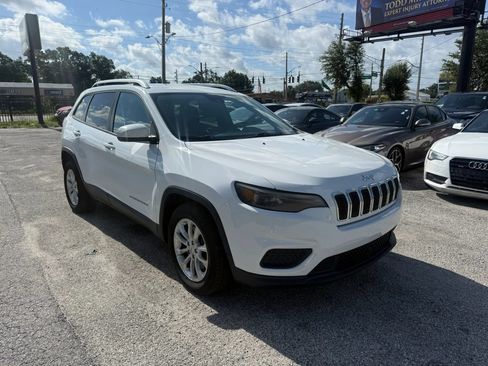 Used 2021 Jeep Cherokee Latitude FWD image 1