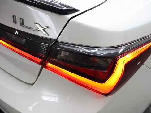 Used 2020 Acura ILX image 28