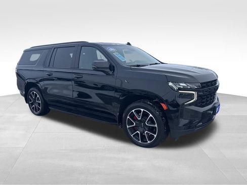 Used 2024 Chevrolet Suburban RST image 8