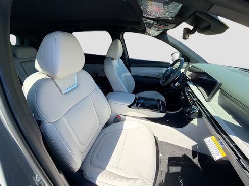 New 2026 Hyundai Tucson Limited image 15