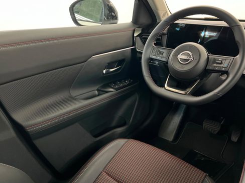 New 2026 Nissan Kicks SR FWD image 11
