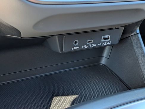 Certified 2025 Subaru Crosstrek 2.5i Premium AWD/4WD image 7