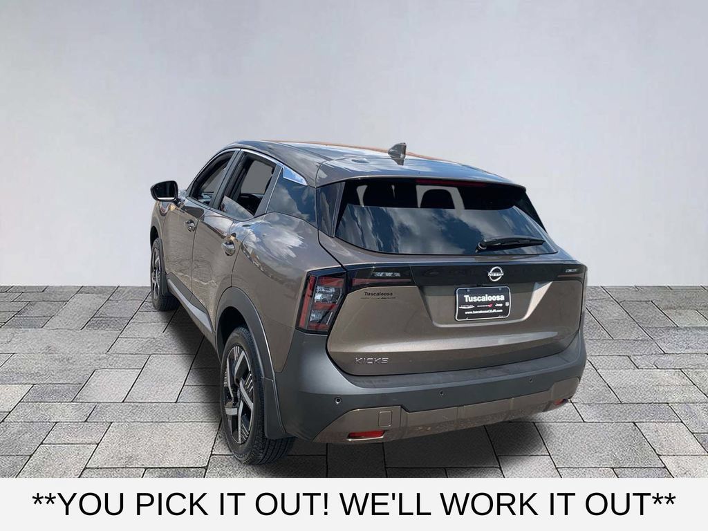 Used 2025 Nissan Kicks SV FWD image 5