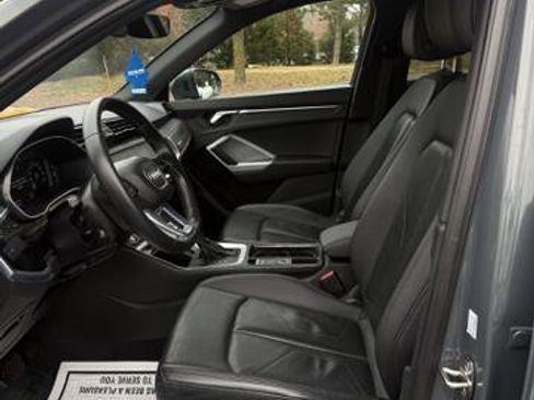 Used 2022 Audi Q3 2.0T Premium w/ Convenience Package image 10