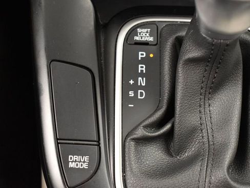 Used 2025 Kia Soul LX image 20