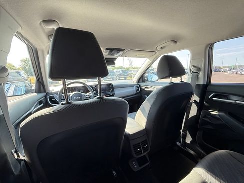 Used 2024 Kia Seltos LX AWD/4WD image 26