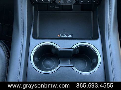 Used 2021 Chevrolet Suburban High Country w/ Premium Package image 19