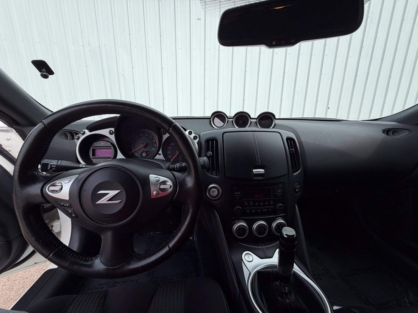 Used 2019 Nissan 370Z Coupe RWD image 13