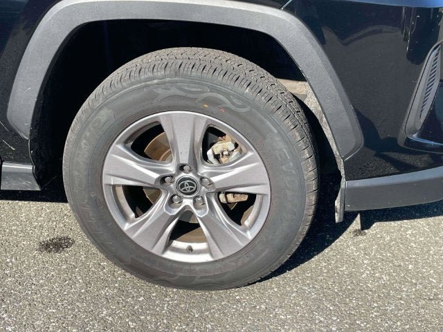 Certified 2025 Toyota RAV4 XLE AWD/4WD image 11