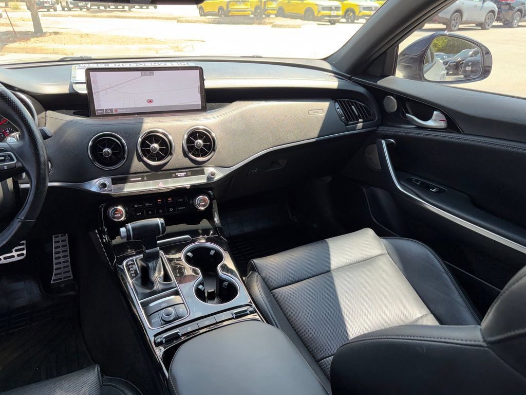 Used 2023 Kia Stinger GT-Line w/ Sun & Sound Package AWD/4WD image 23