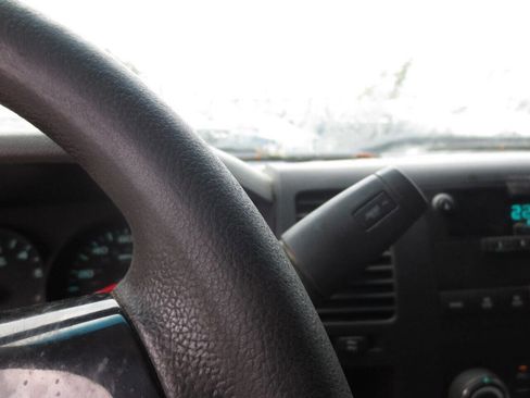 Used 2013 Chevrolet Silverado 1500 W/T image 8