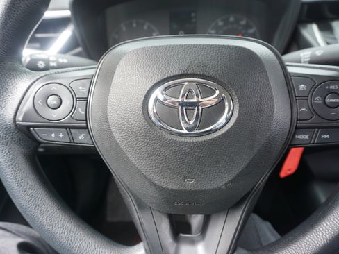 Used 2023 Toyota Corolla LE image 8