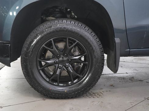Used 2019 Chevrolet Silverado 1500 Custom Trail Boss AWD/4WD image 26