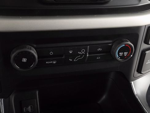 Used 2021 Ford F150 XLT w/ XTR Package image 23