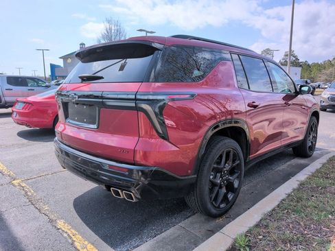Certified 2024 Chevrolet Traverse RS image 3