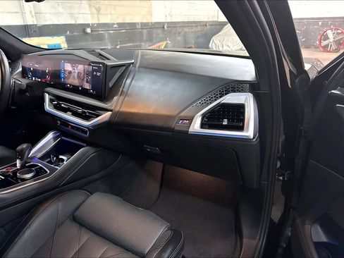 Used 2023 BMW XM AWD/4WD image 19