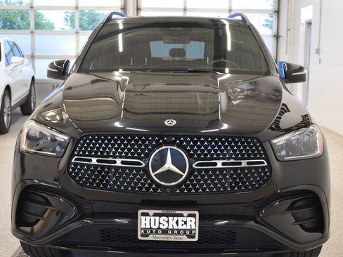 Used 2025 Mercedes-Benz GLE 350 4MATIC w/ AMG Line Exterior image 9