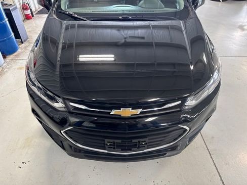 Used 2020 Chevrolet Trax LS FWD image 27