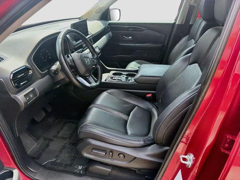 Certified 2023 Honda Pilot Touring image 20