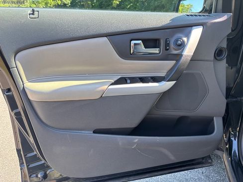 Used 2014 Ford Edge SE w/ Equipment Group 101A FWD image 11