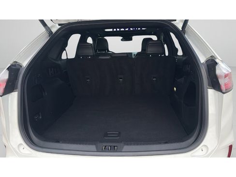 Used 2022 Ford Edge ST-Line image 23