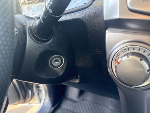 Used 2018 Toyota 4Runner SR5 image 9