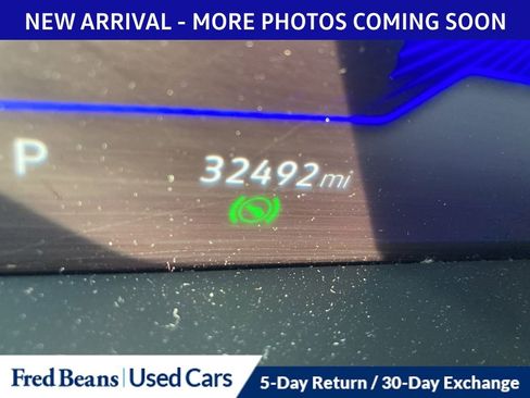 Used 2022 Volkswagen Taos SE w/ Panoramic Sunroof Package image 14