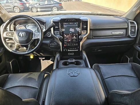 Used 2023 RAM 2500 Laramie AWD/4WD image 2