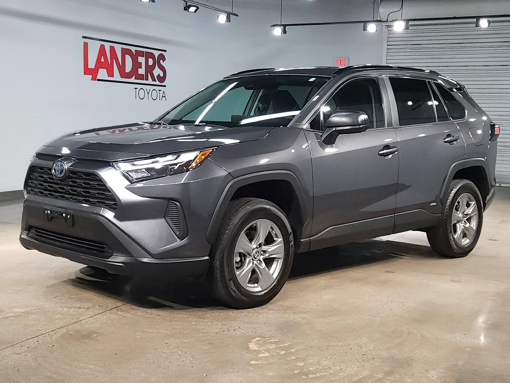 Certified 2024 Toyota RAV4 LE AWD/4WD image 3