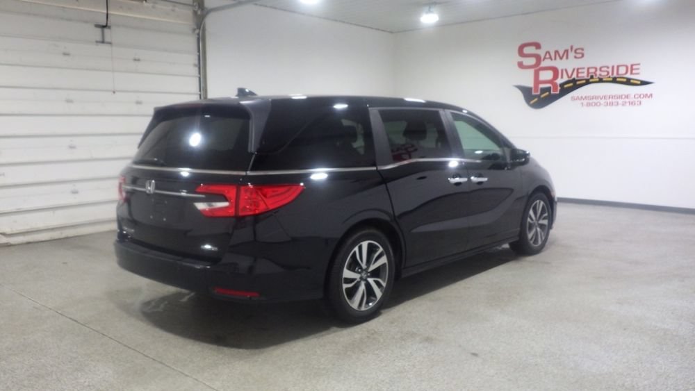Used 2024 Honda Odyssey Touring image 4