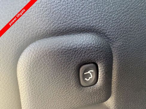 Used 2022 Jeep Grand Cherokee Limited AWD/4WD image 9